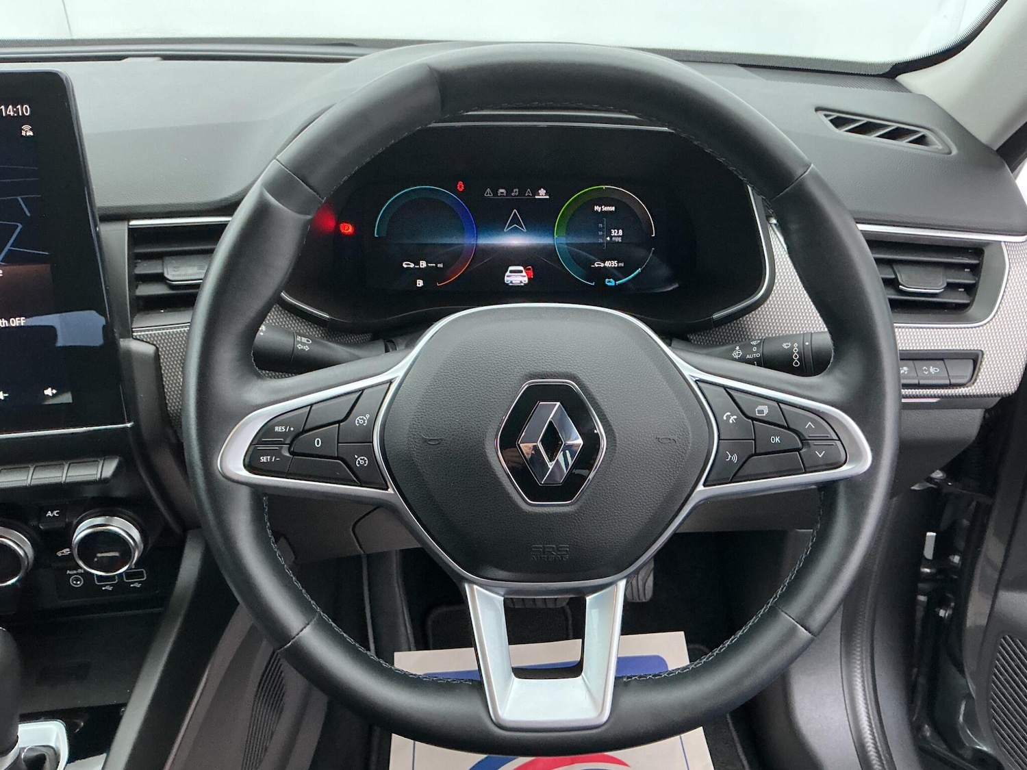 Used Renault Arkana 2023 for sale - 76832717: Photo 17