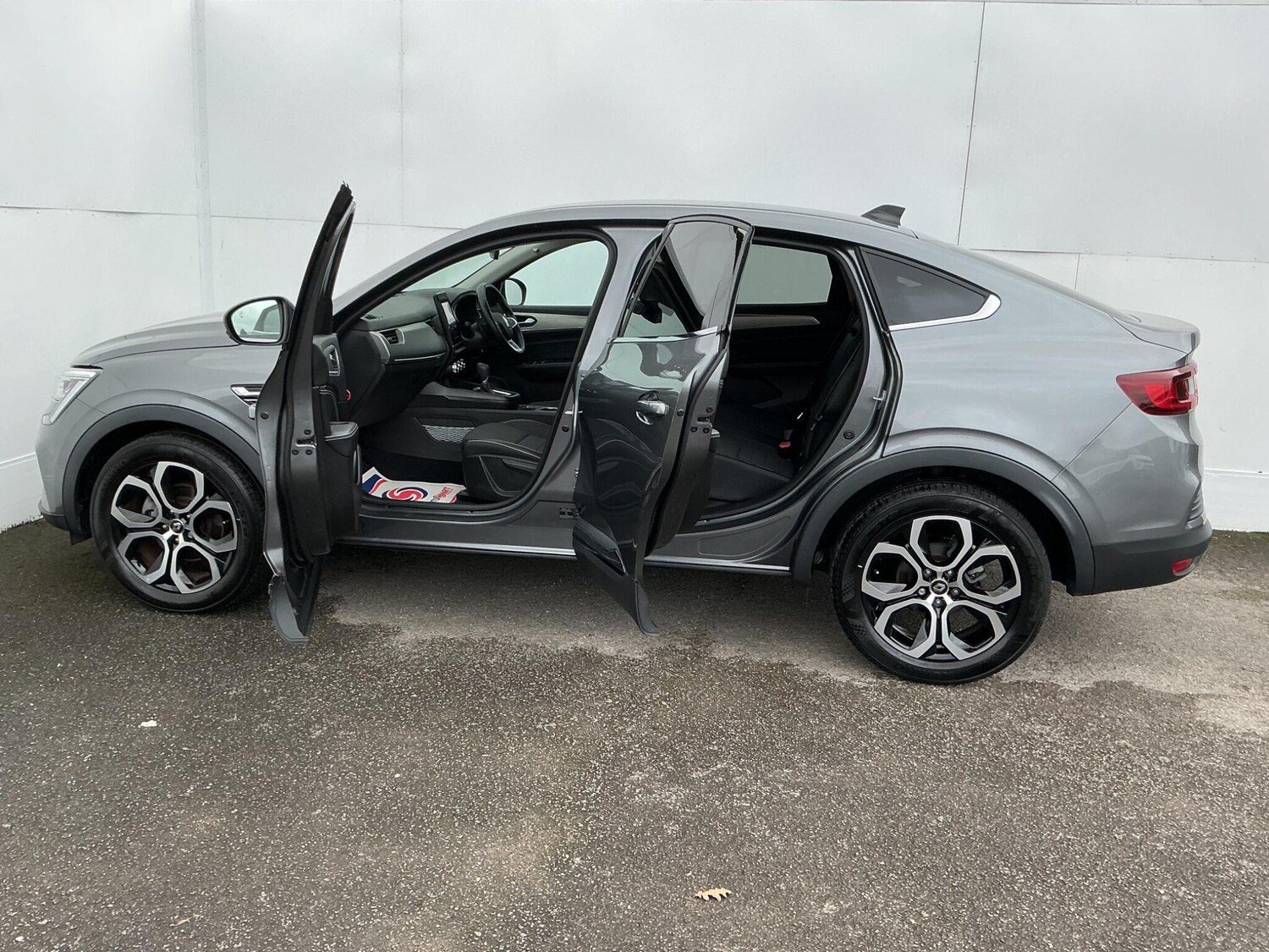 Used Renault Arkana 2023 for sale - 76832717: Photo 26