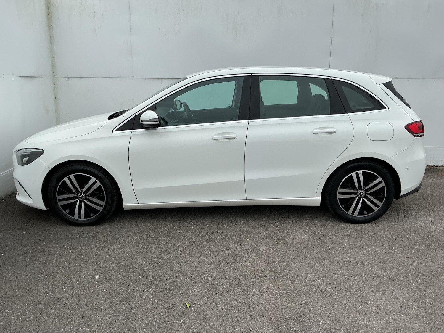 Used Mercedes-Benz B Class 2020 for sale - 75905711: Photo 3