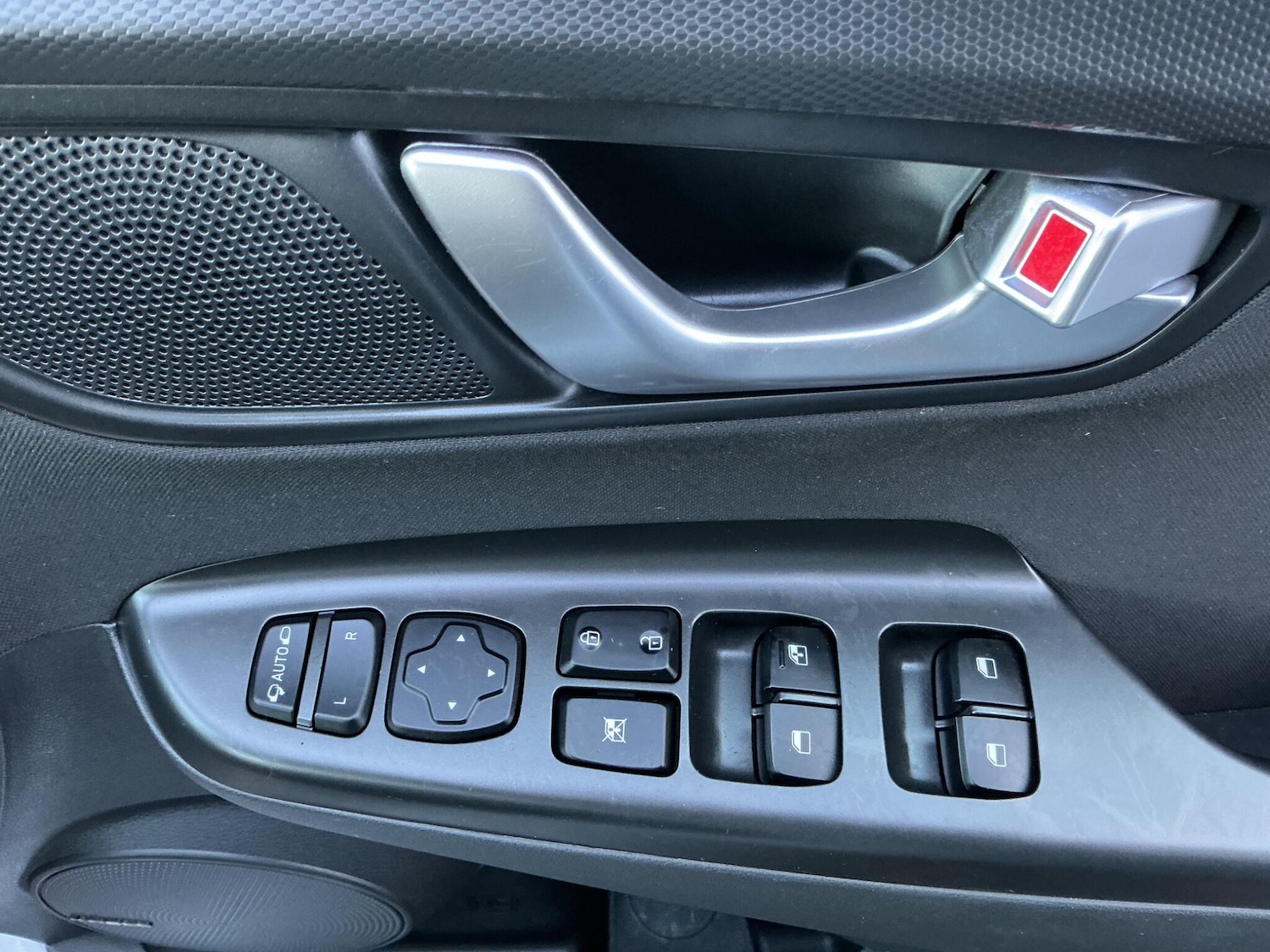 Used Hyundai KONA 2022 for sale - 76898257: Photo 15