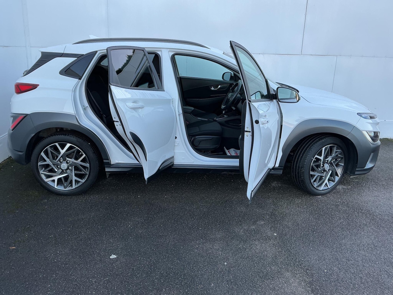 Used Hyundai KONA 2022 for sale - 76898257: Photo 8