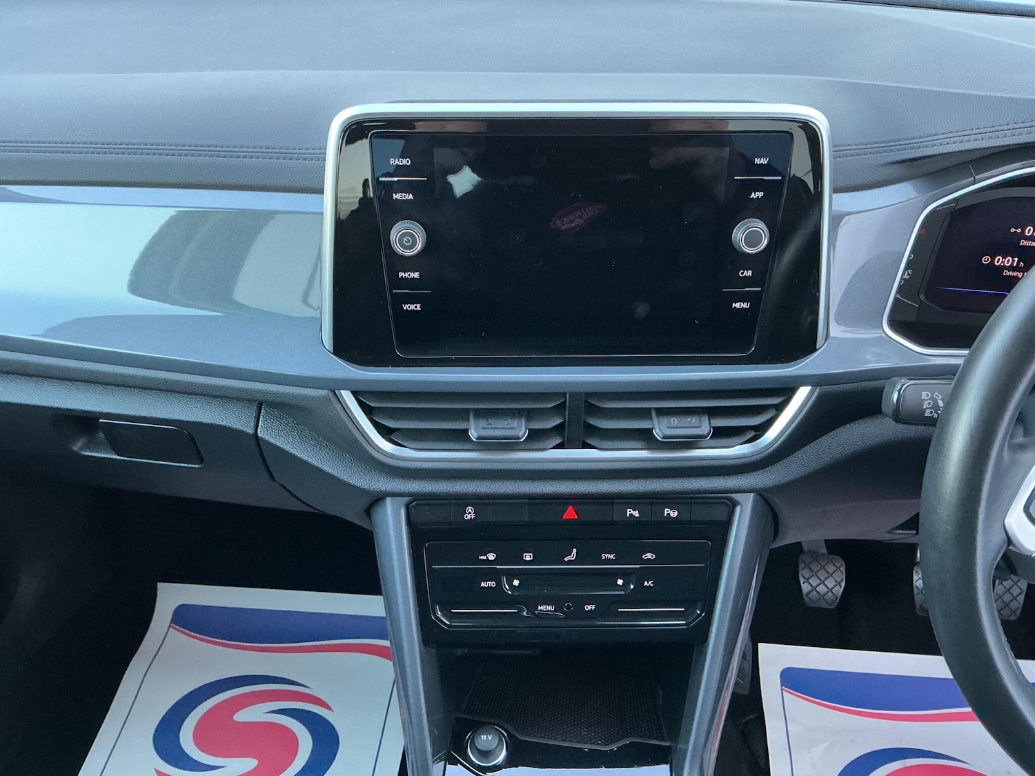 Used Volkswagen T-Roc 2022 for sale - 76995400: Photo 10