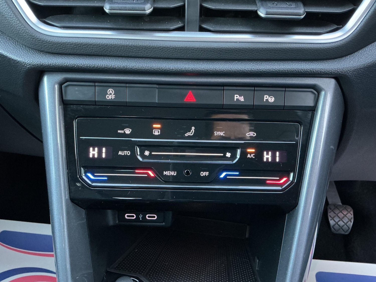 Used Volkswagen T-Roc 2022 for sale - 76995400: Photo 14