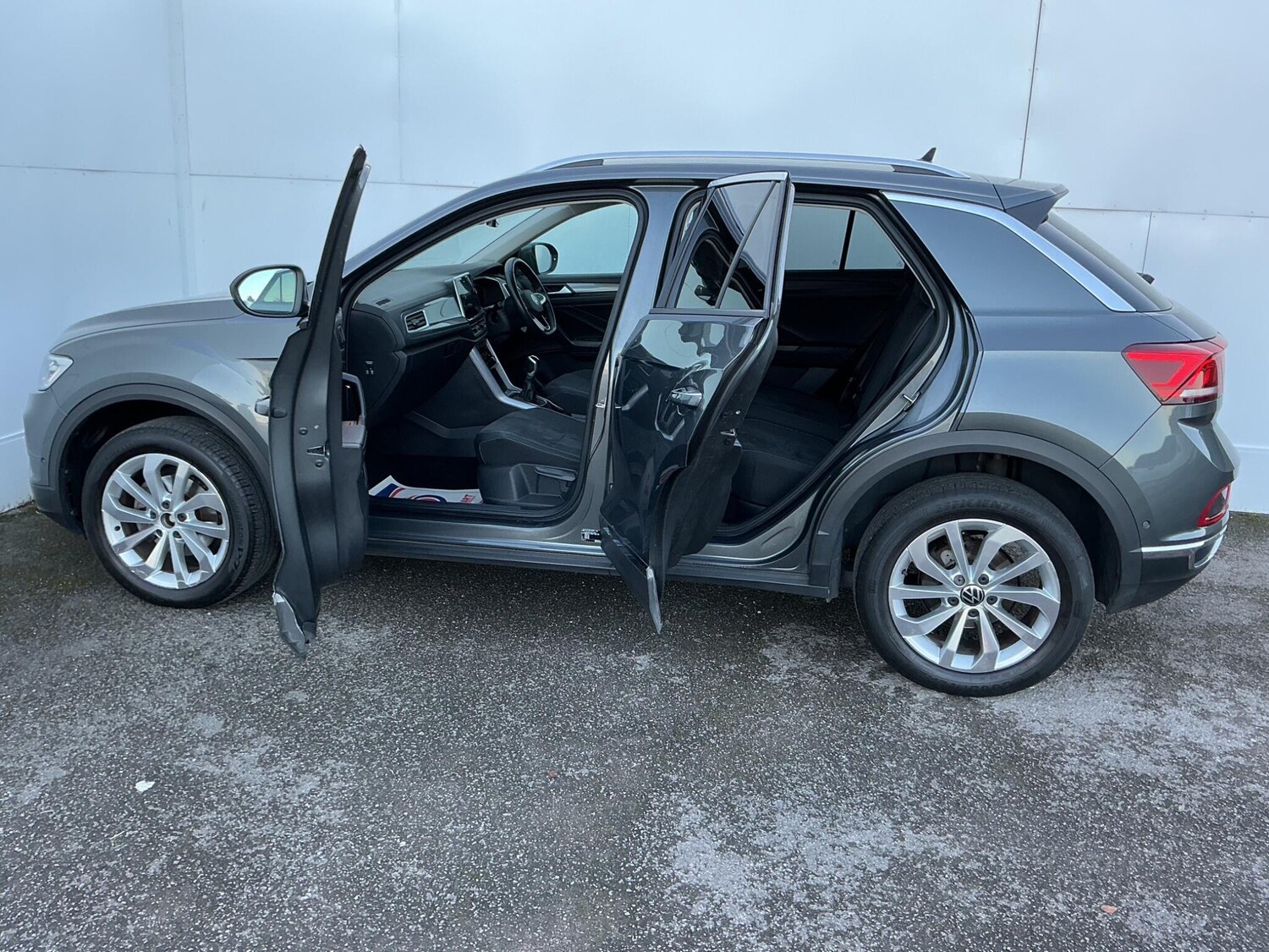 Used Volkswagen T-Roc 2022 for sale - 76995400: Photo 23