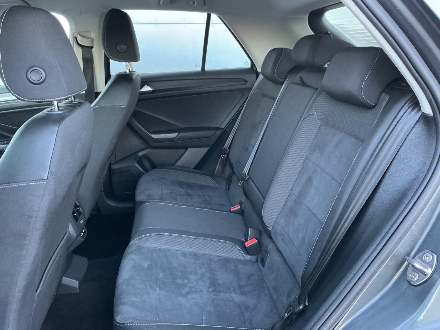 Used Volkswagen T-Roc 2022 for sale - 76995400: Photo 9