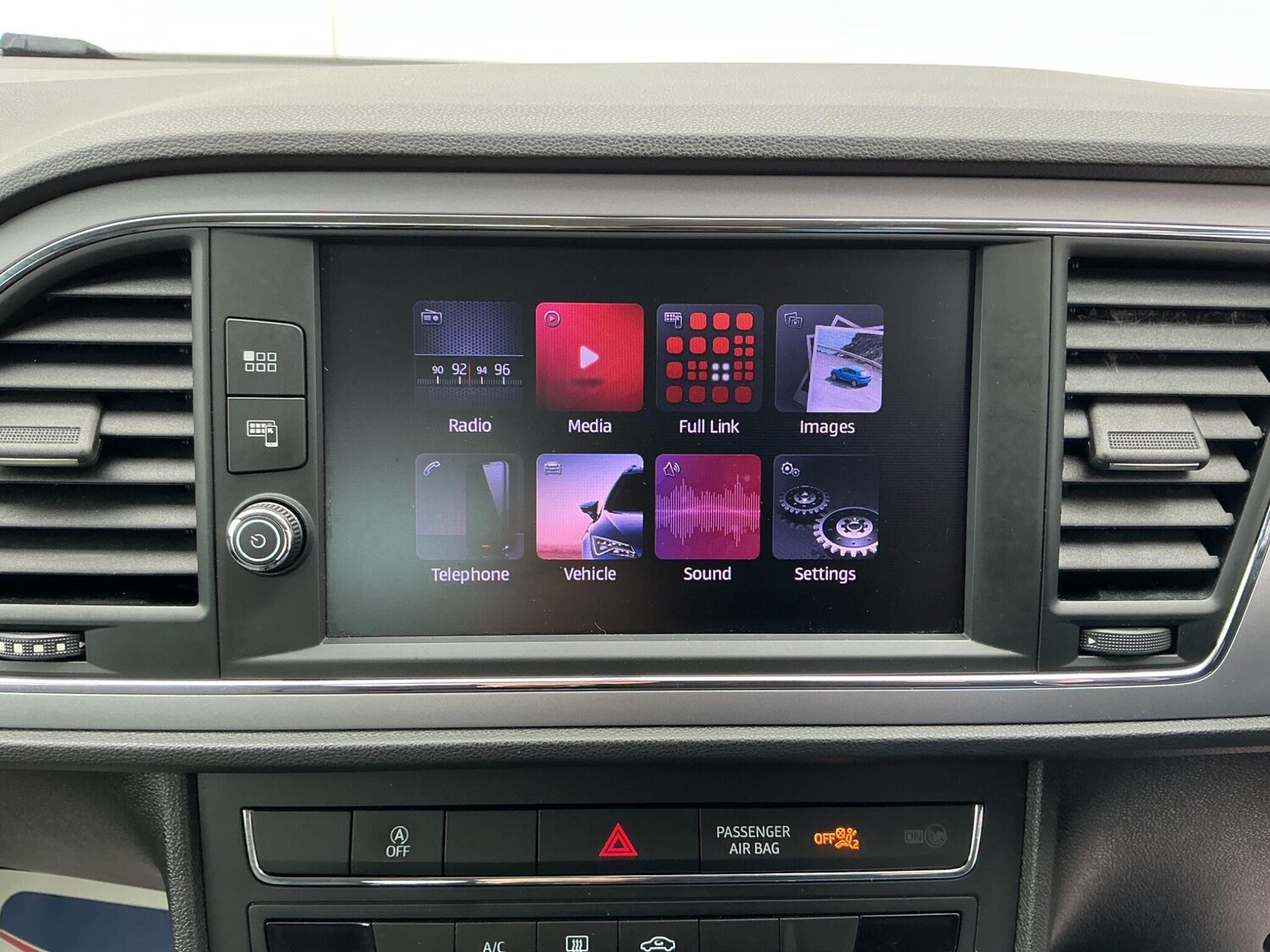 Used SEAT Leon 2019 for sale - 77468439: Photo 14