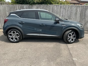 Used Renault Captur 2023 for sale - 79820653: Photo