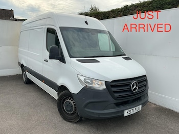 2022 (71) - 2.0 315 CDI Progressive RWD L2 H2 Euro 6 (s/s) 5dr