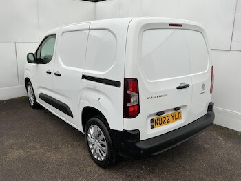 Used Peugeot Partner 2022 for sale - 77633315: Photo