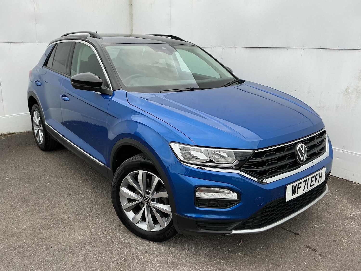 Used Volkswagen T-Roc 2021 for sale - 76283687: Photo 1