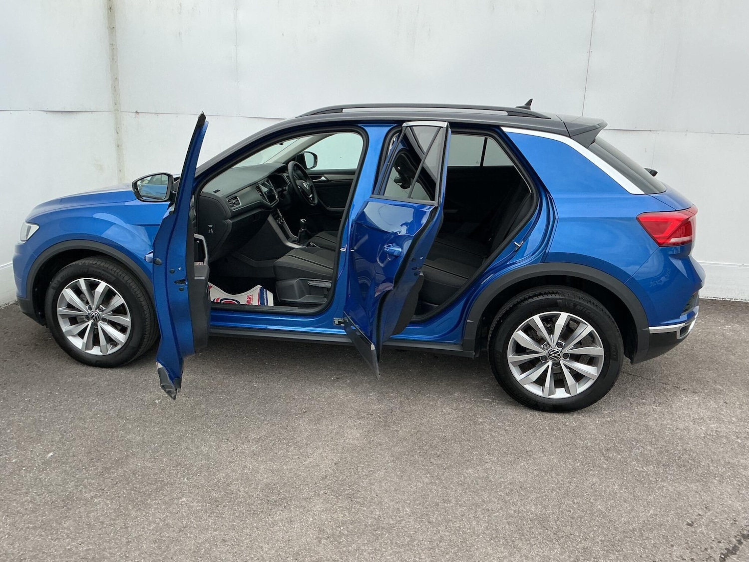 Used Volkswagen T-Roc 2021 for sale - 76283687: Photo 24