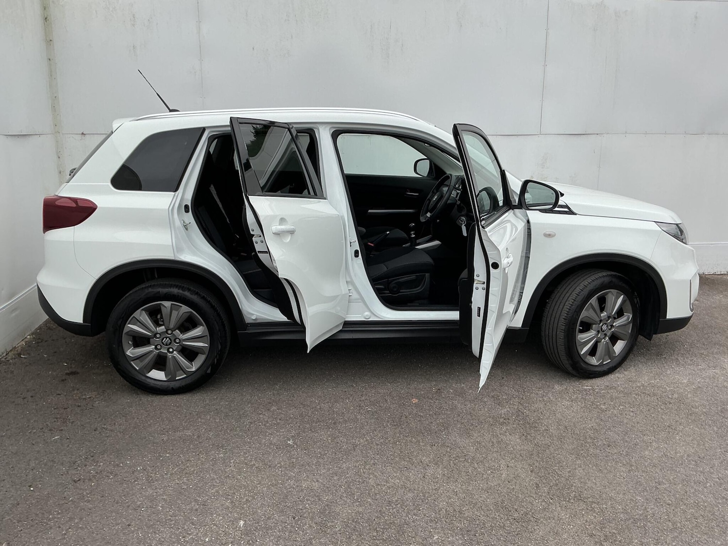 Used Suzuki Vitara 2023 for sale - 76306810: Photo 24