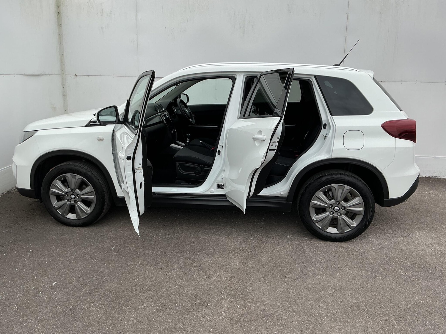 Used Suzuki Vitara 2023 for sale - 76306810: Photo 25