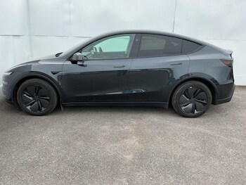 Used Tesla Model Y 2025 for sale - 78447636: Photo