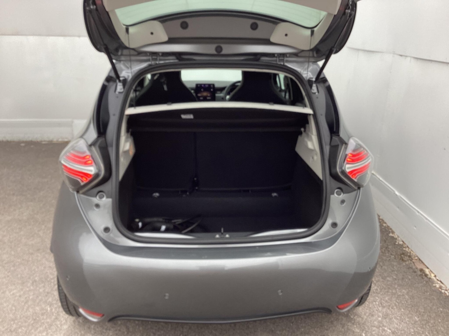 Vehicle 29