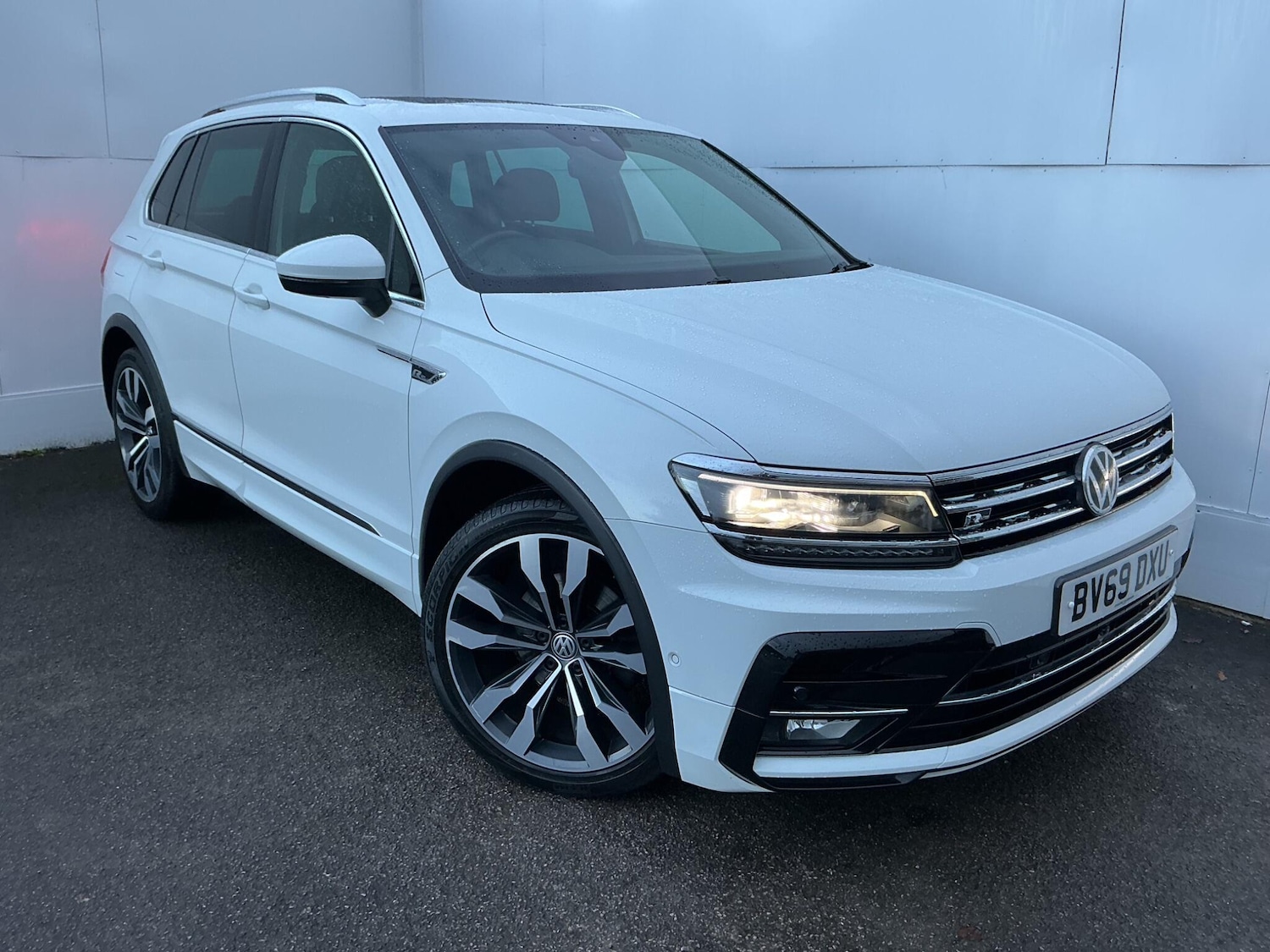 Used Volkswagen Tiguan 2019 for sale - 76781635: Photo 1