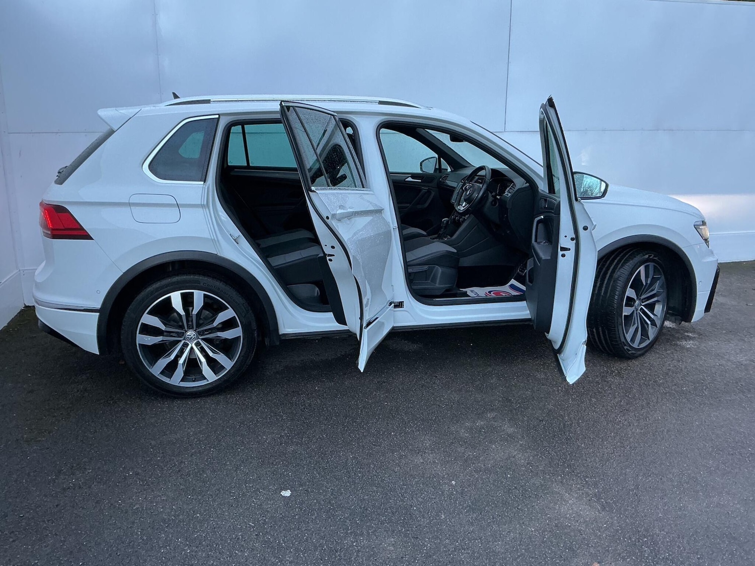 Used Volkswagen Tiguan 2019 for sale - 76781635: Photo 27