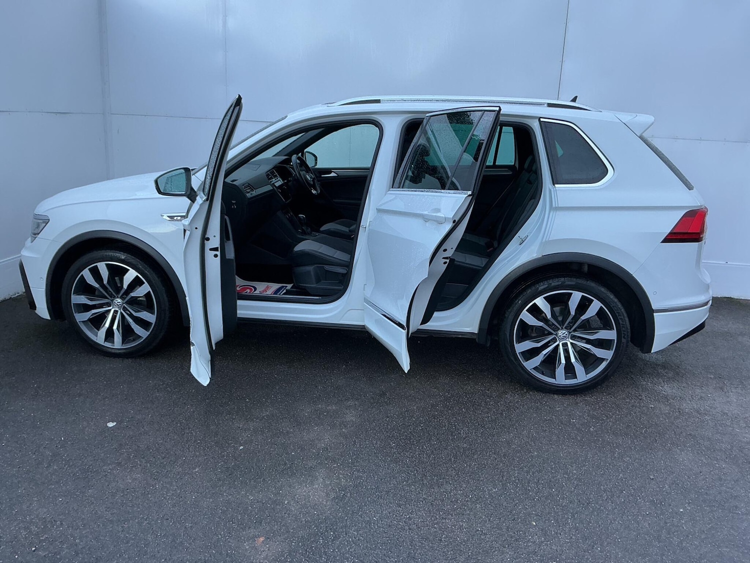 Used Volkswagen Tiguan 2019 for sale - 76781635: Photo 28