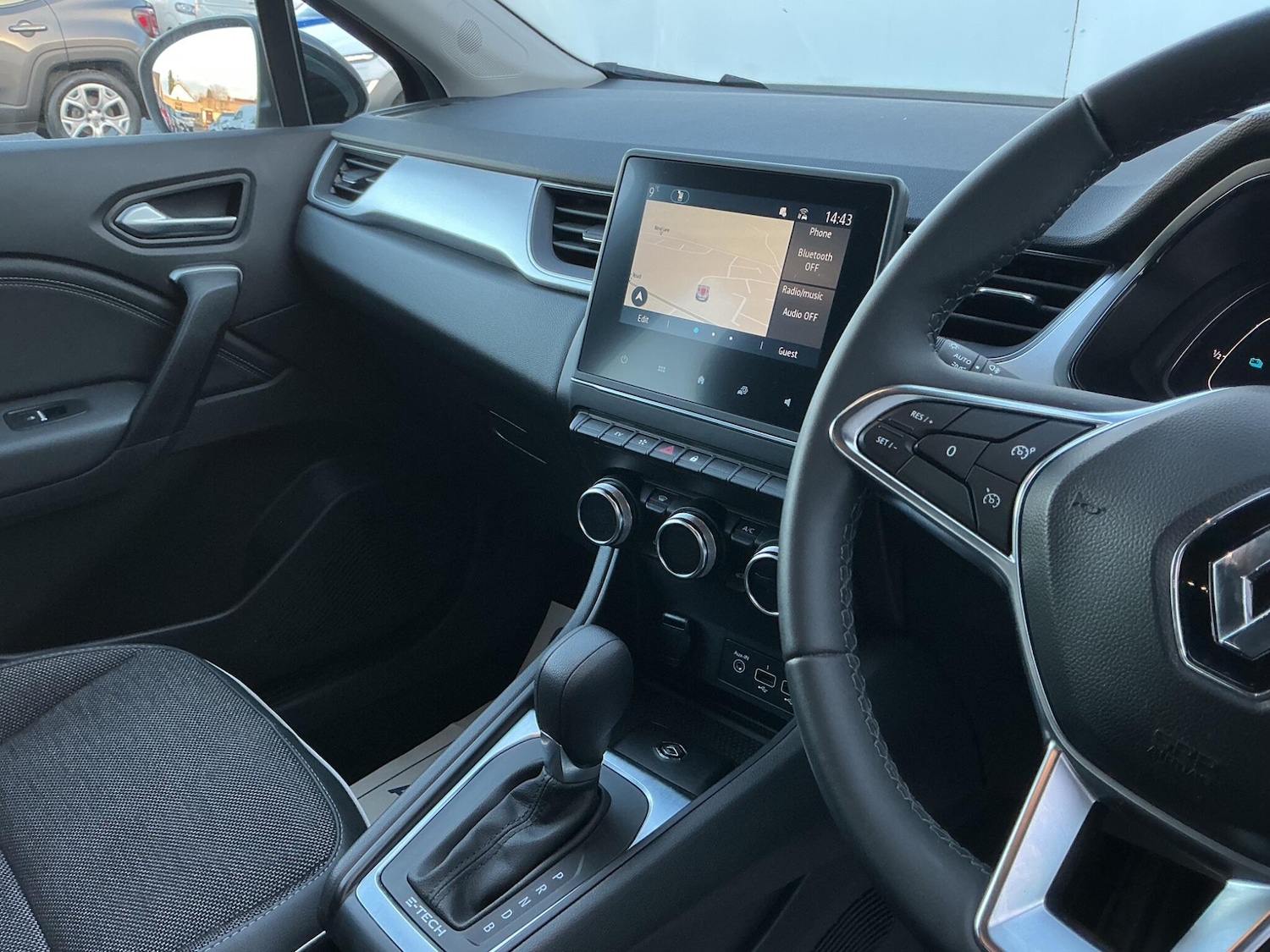 Used Renault Captur 2023 for sale - 77040024: Photo 12