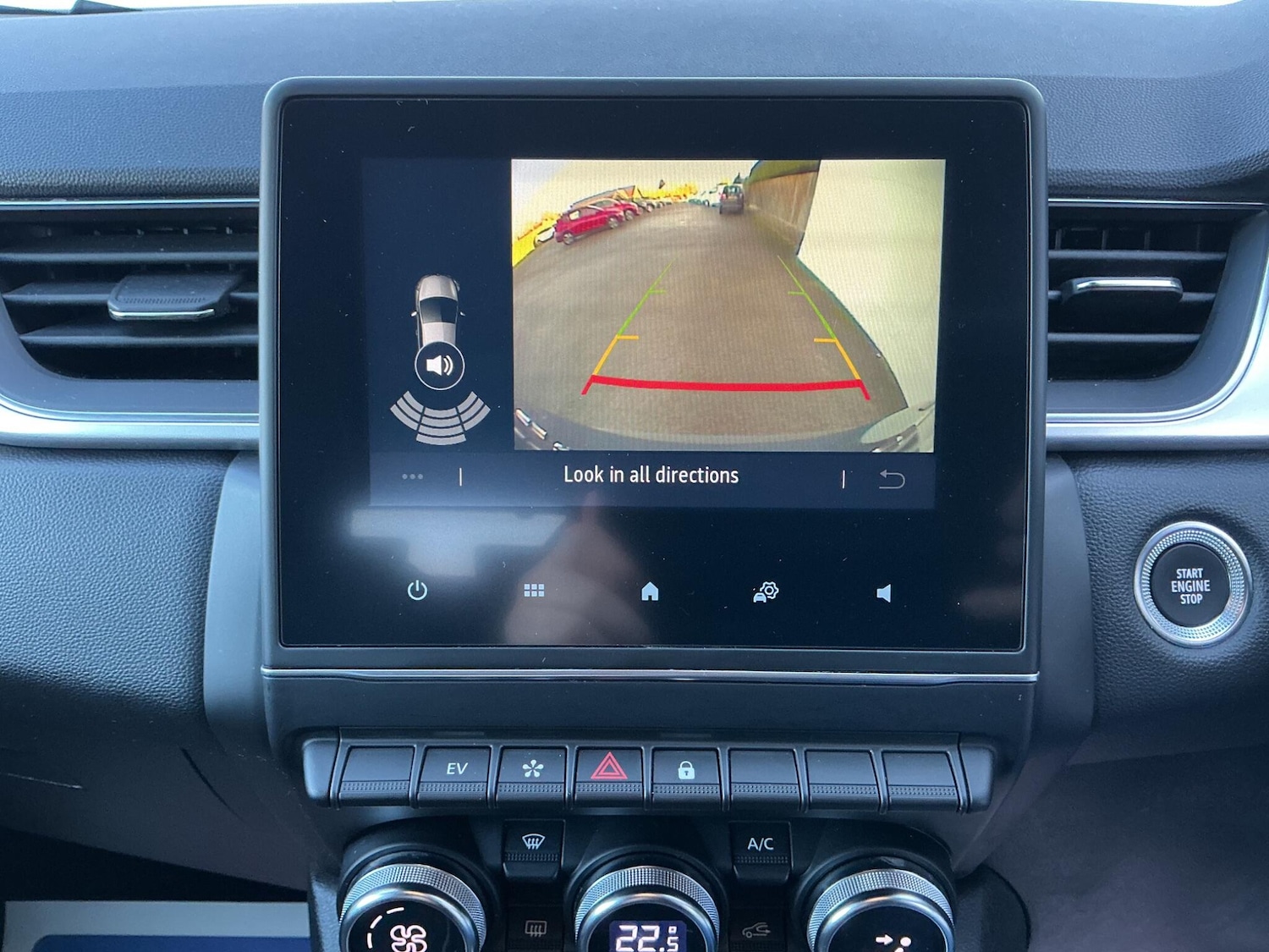 Used Renault Captur 2023 for sale - 77040024: Photo 14