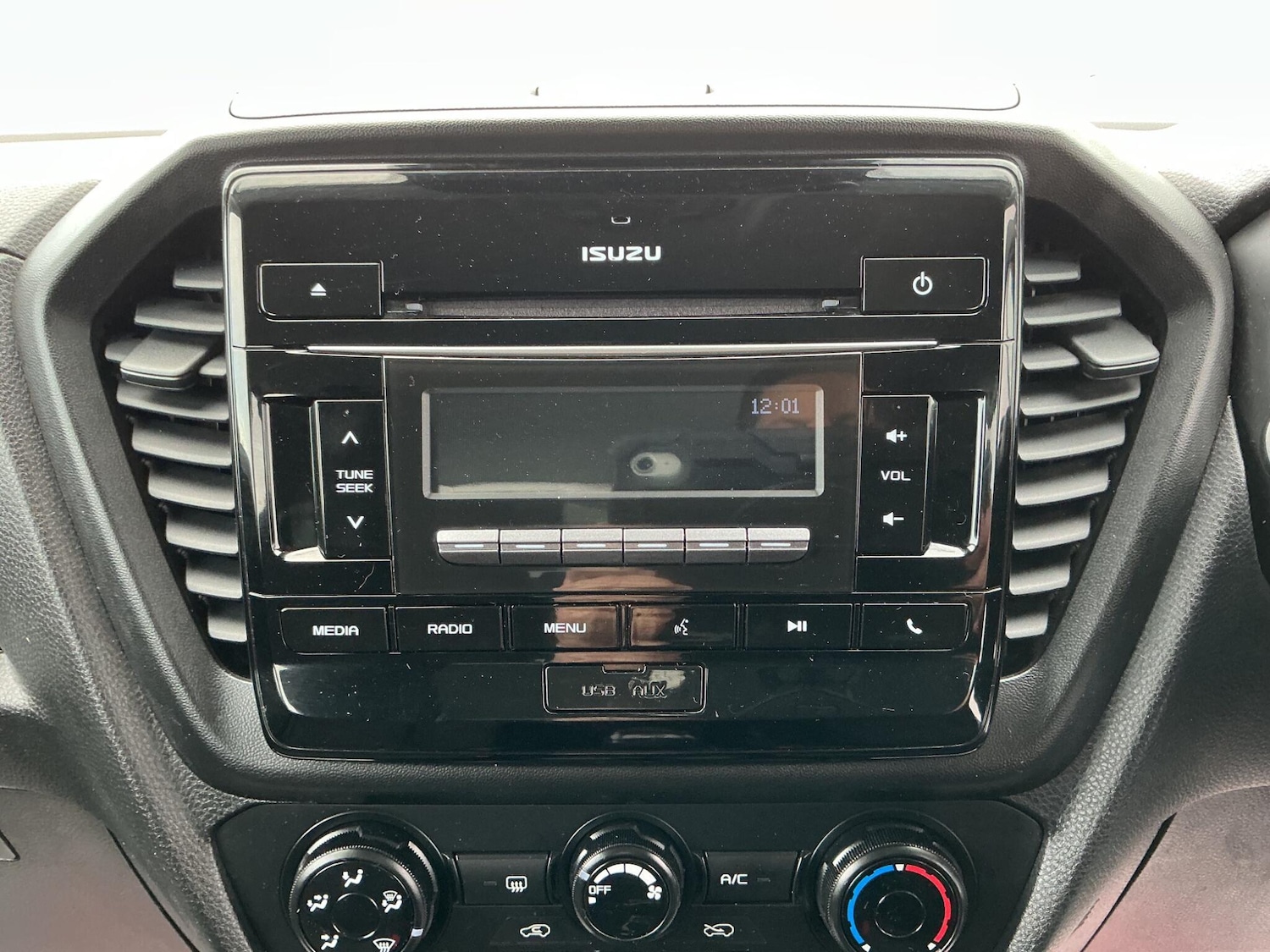 Used Isuzu D-Max 2021 for sale - 76633973: Photo 12