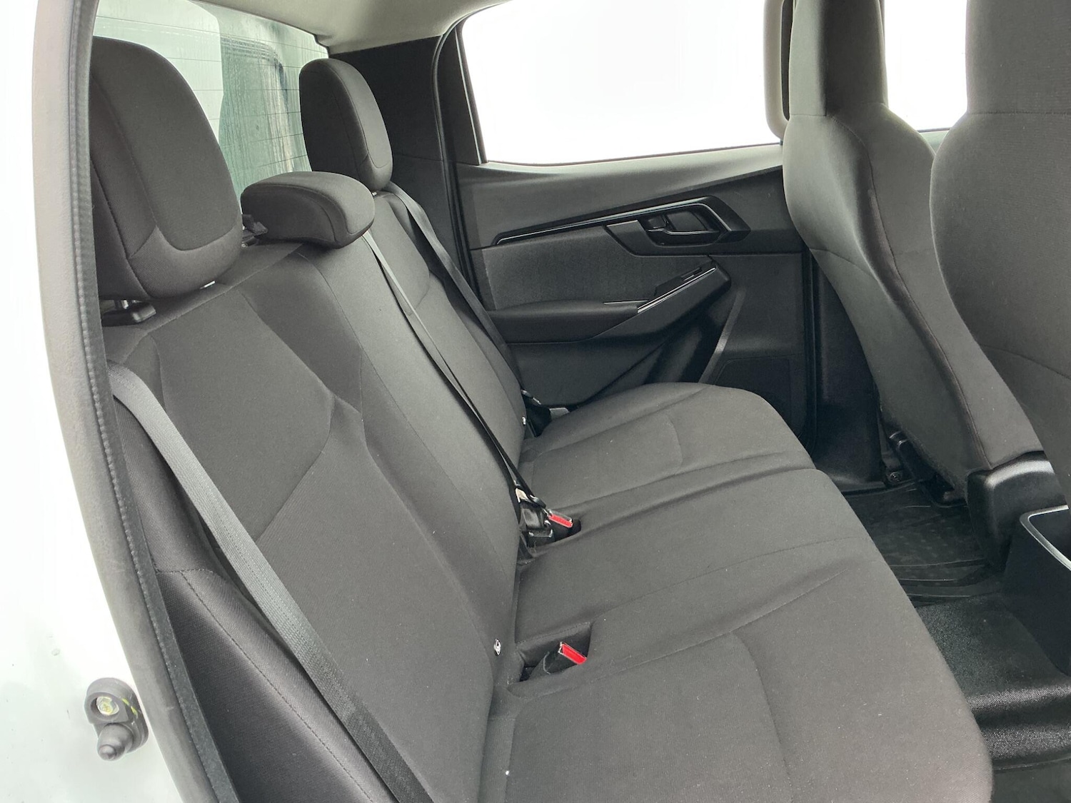 Used Isuzu D-Max 2021 for sale - 76633973: Photo 8