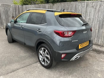 Used Kia Stonic 2023 for sale - 79464475: Photo