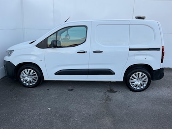 Used Peugeot Partner 2020 for sale - 76562120: Photo