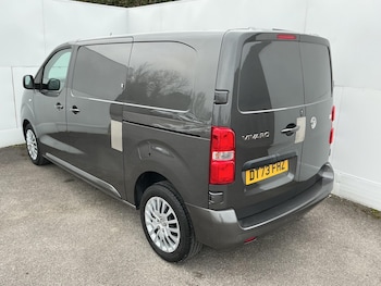 Used Vauxhall Vivaro 2023 for sale - 77658922: Photo