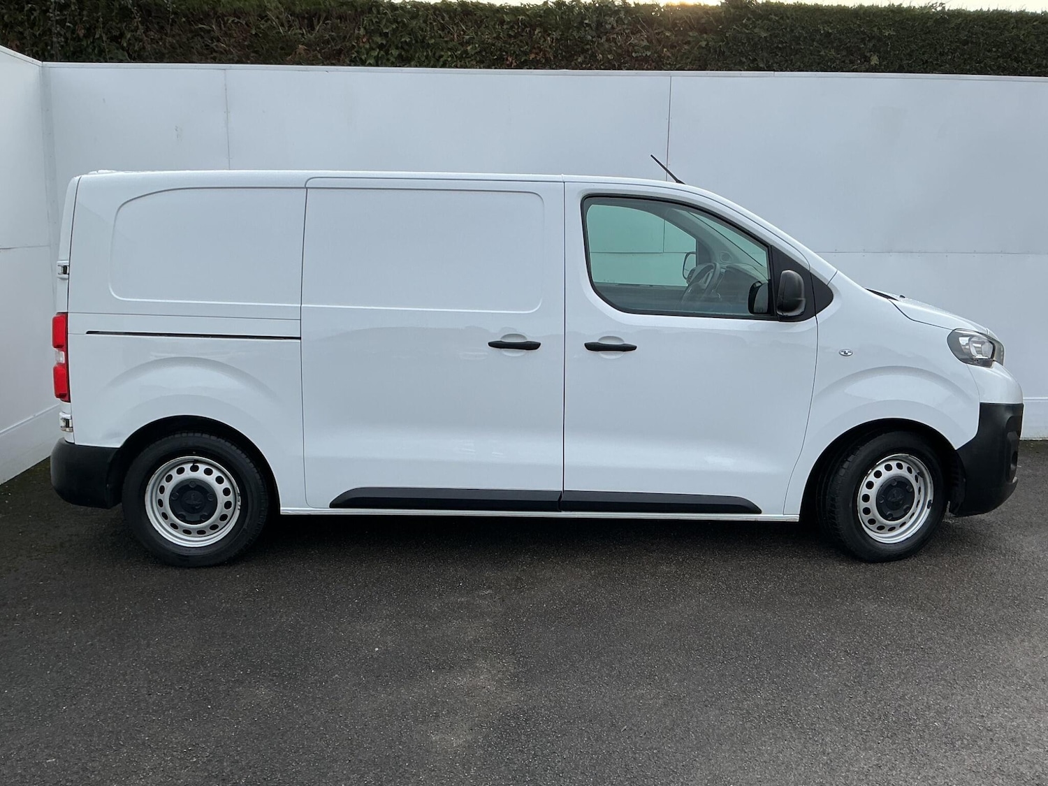 Used Peugeot Expert for sale - 77537937: Photo 2
