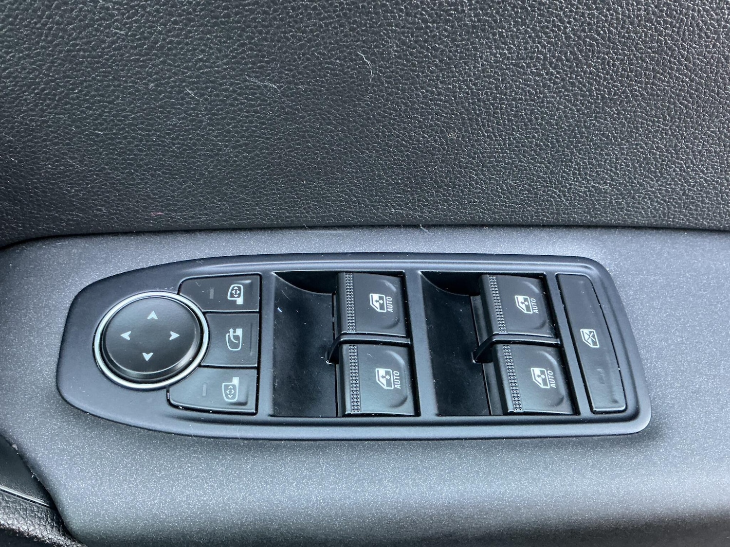 Used Renault Captur 2020 for sale - 76913153: Photo 15