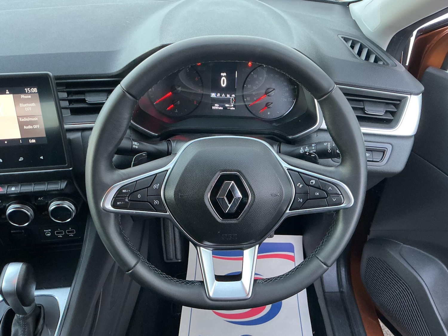 Used Renault Captur 2020 for sale - 76913153: Photo 30