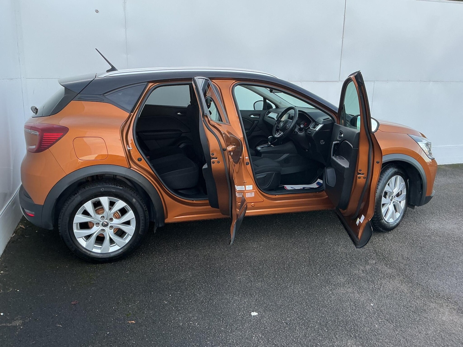 Used Renault Captur 2020 for sale - 76913153: Photo 8