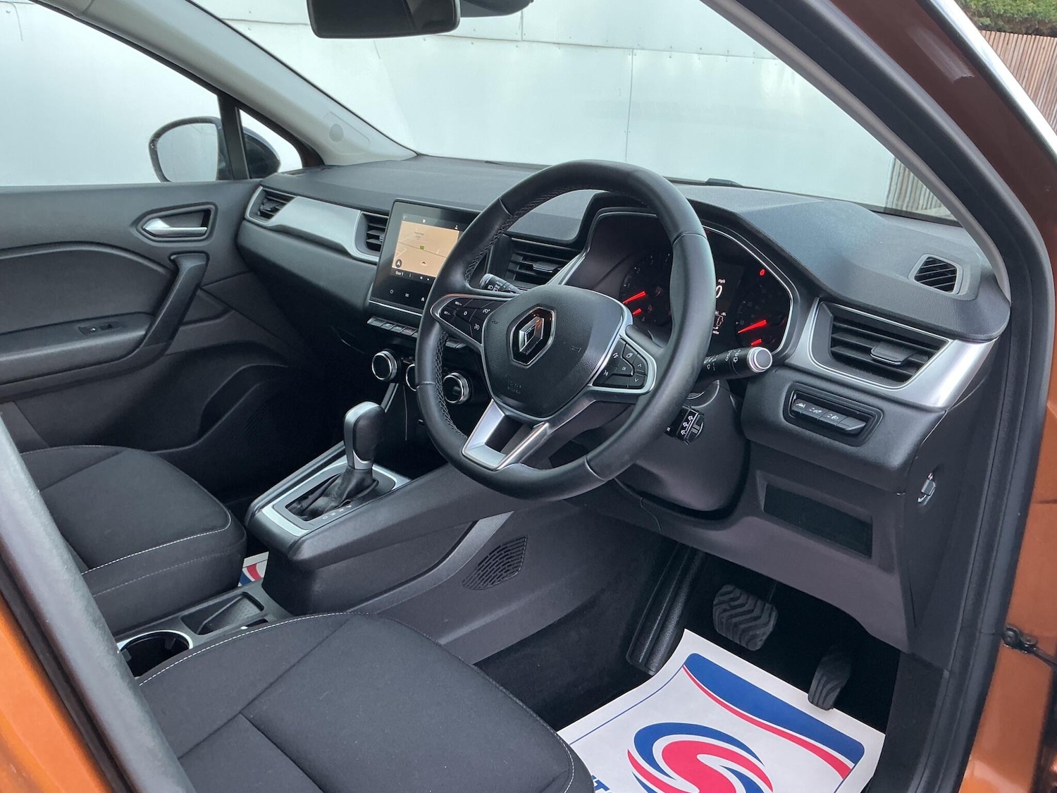 Used Renault Captur 2020 for sale - 76913153: Photo 9