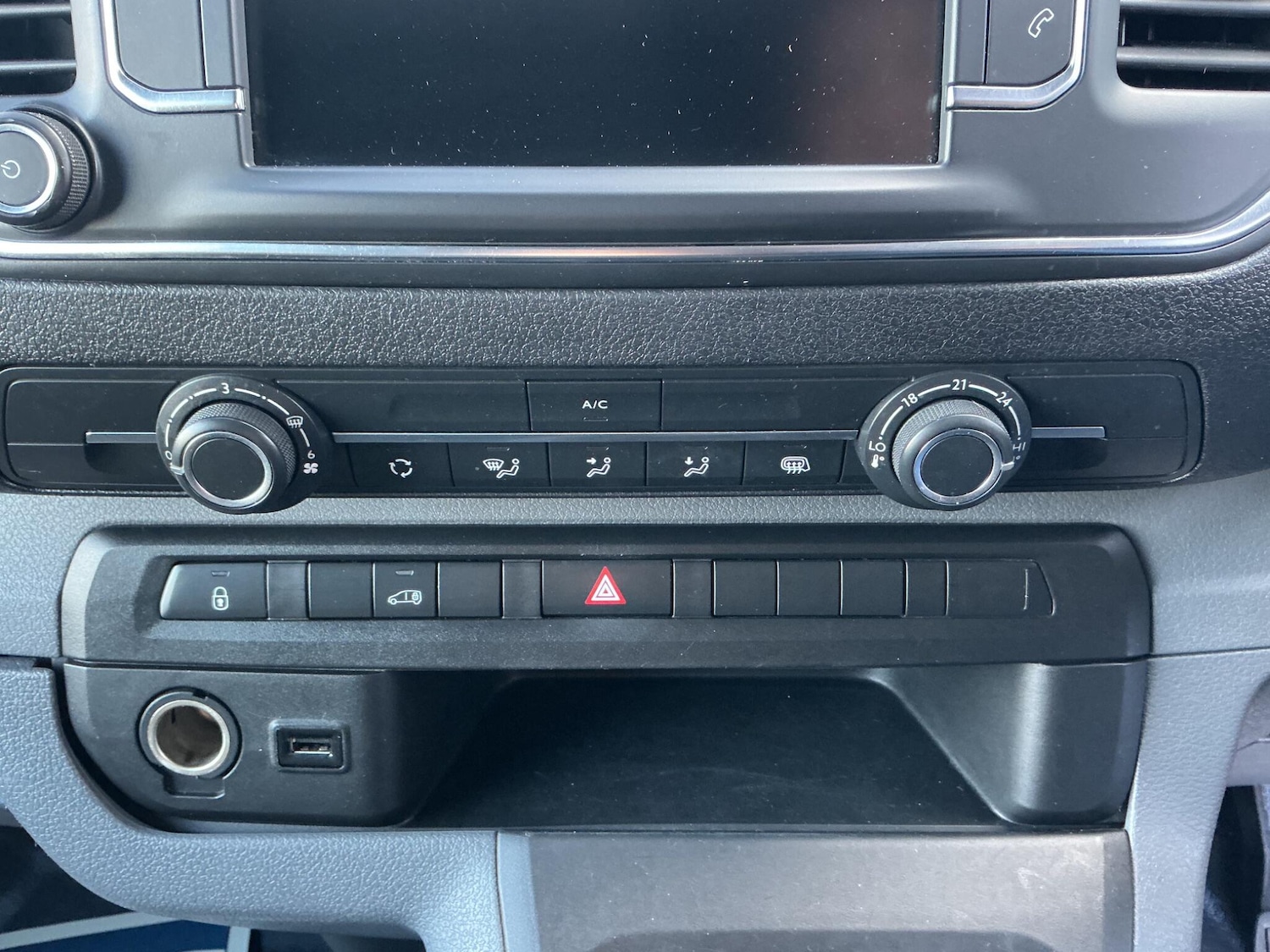 Used Vauxhall Vivaro 2020 for sale - 77376569: Photo 12