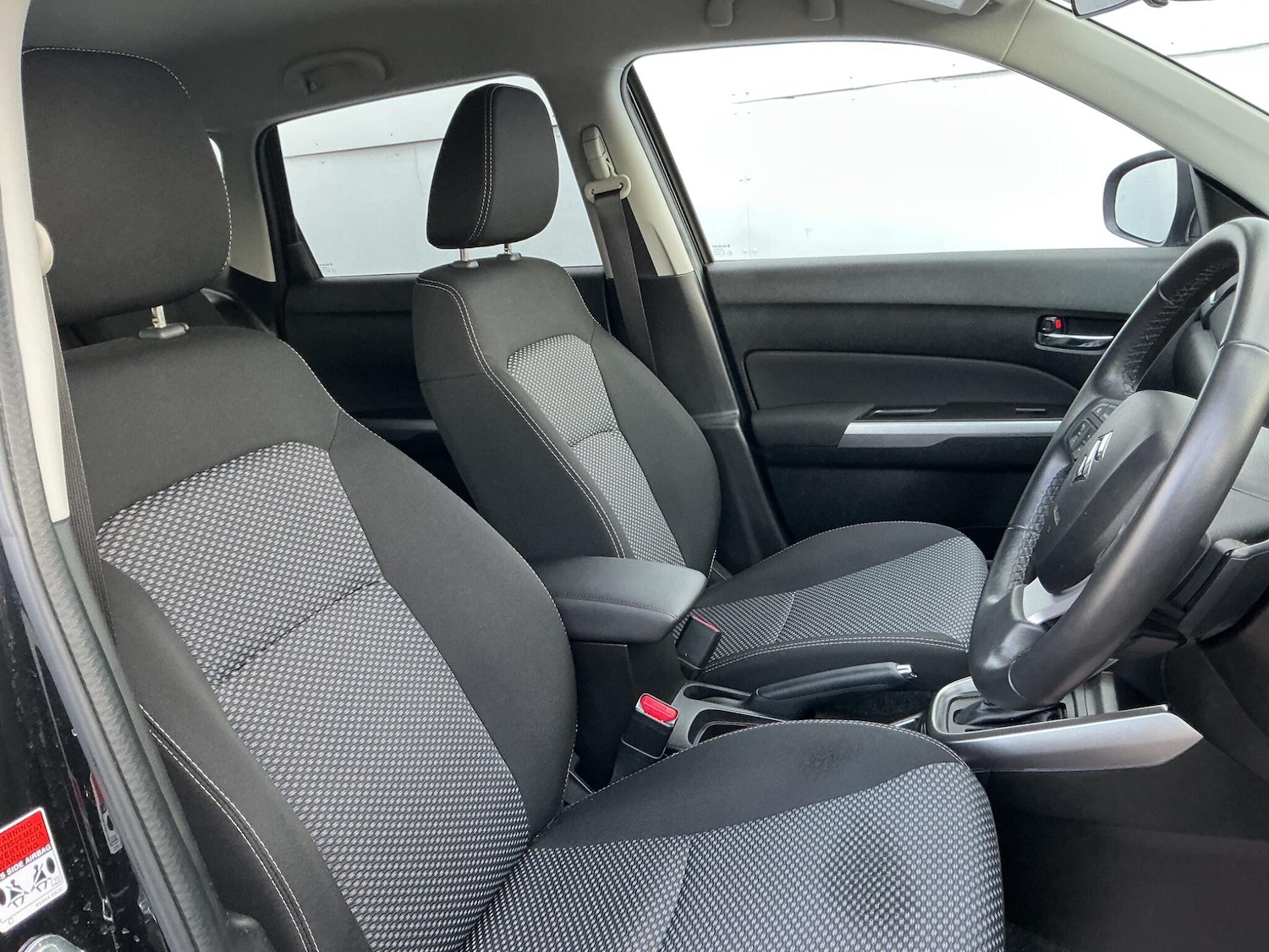 Used Suzuki Vitara 2022 for sale - 76512201: Photo 6