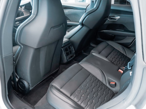 Used Audi e-tron GT 2021 for sale - 75467412: Photo 15