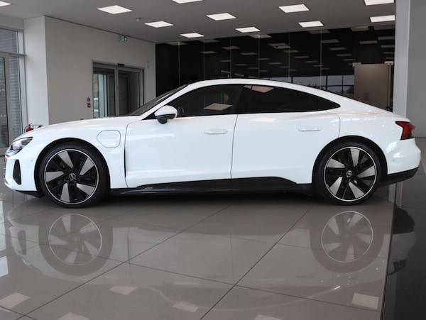 Used Audi e-tron GT 2021 for sale - 75467412: Photo 6