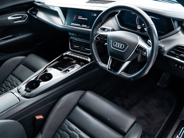 Used Audi e-tron GT 2021 for sale - 75467412: Photo 9