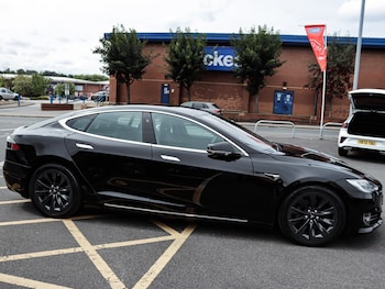 Used Tesla Model S 2018 for sale - 75467643: Photo