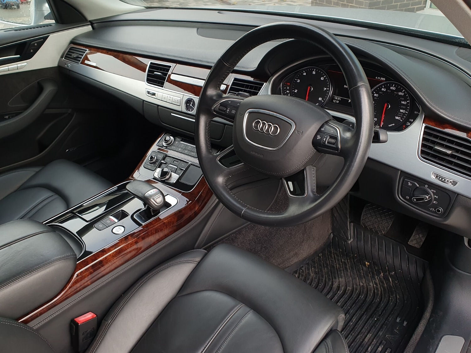 Used Audi A8 2013 for sale - 76475027: Photo 15