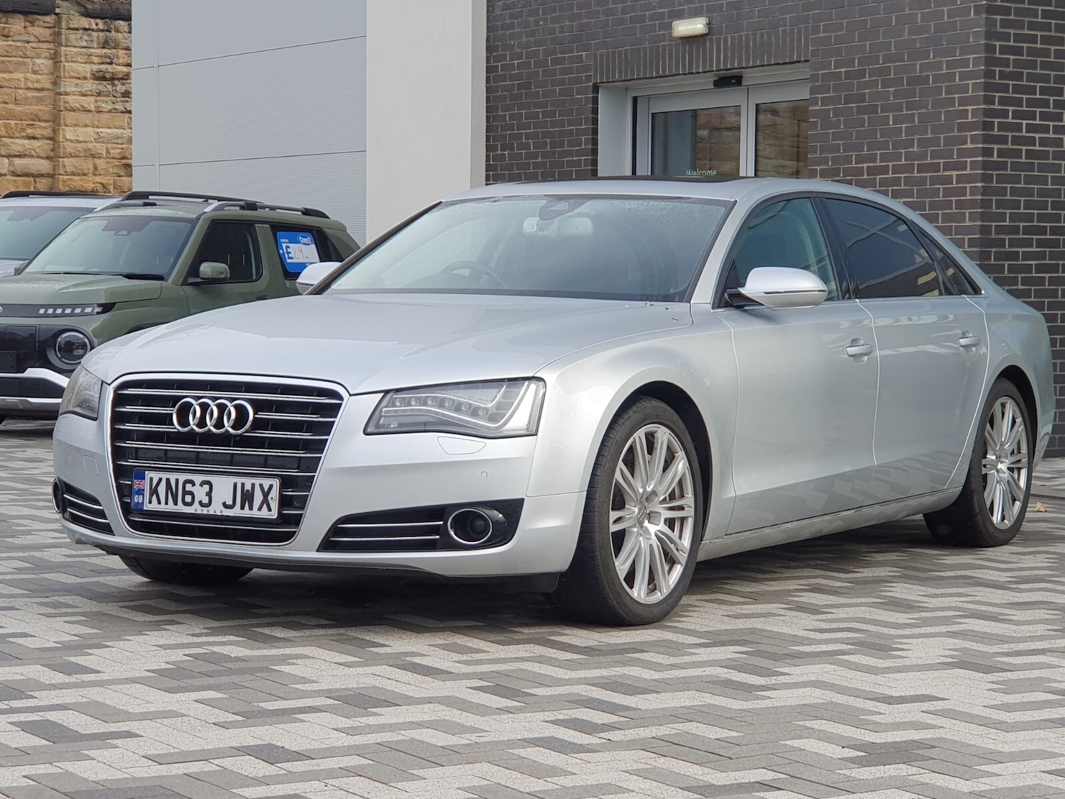 Used Audi A8 2013 for sale - 76475027: Photo 3