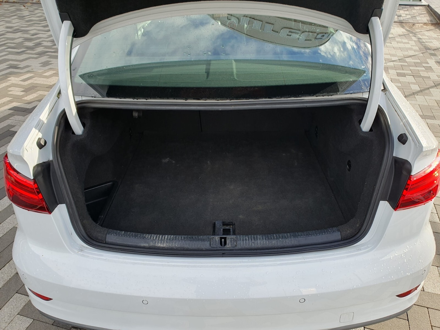 Used Audi A3 2017 for sale - 76474847: Photo 9