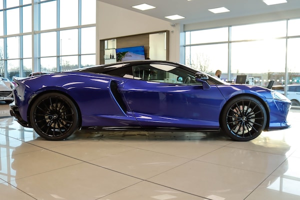 Used McLaren GT 2020 for sale - 75467490: Photo 2