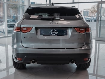 Used Jaguar F-Pace 2020 for sale - 75467179: Photo