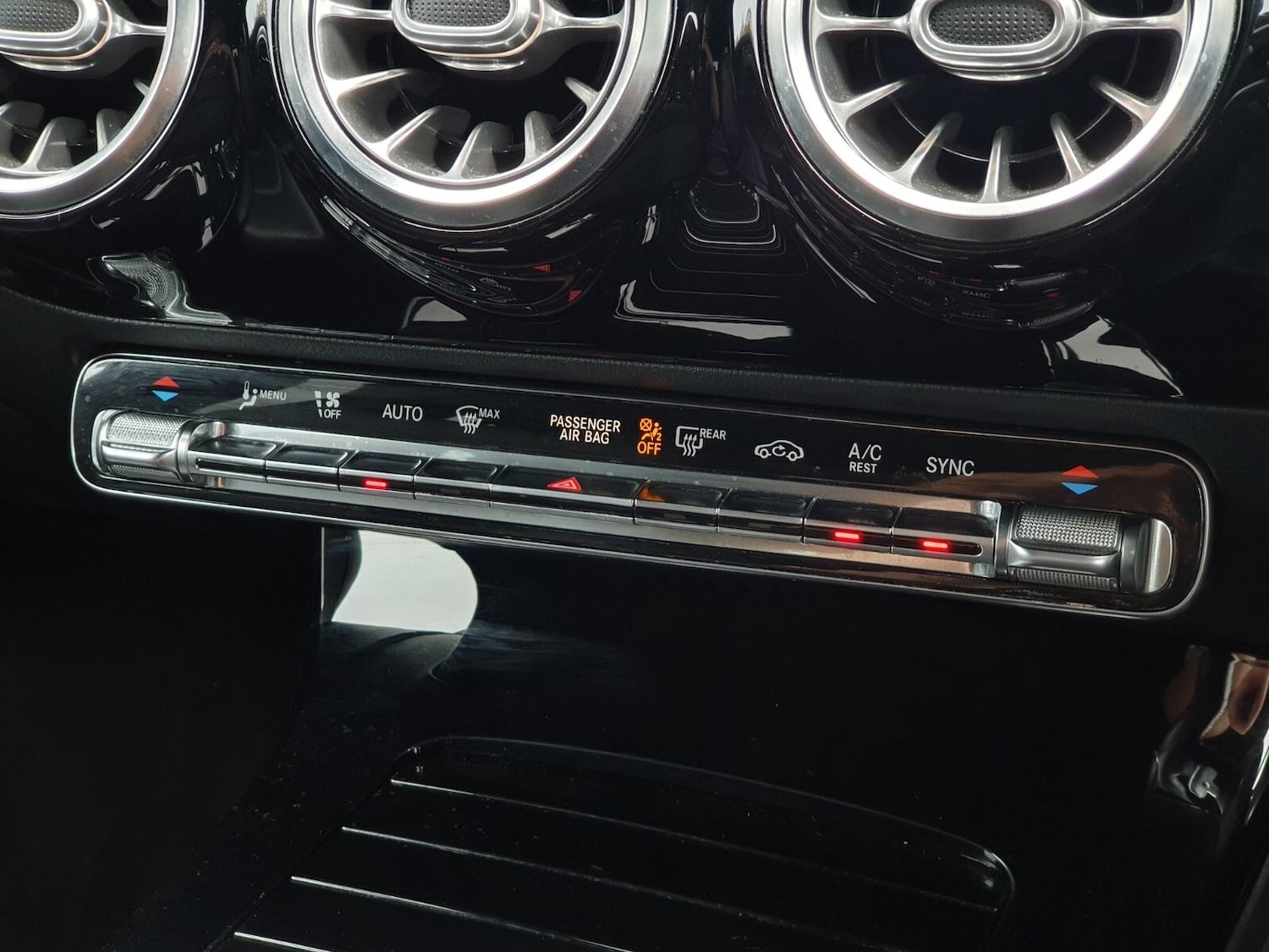 Used Mercedes-Benz CLA 2020 for sale - 76474906: Photo 24