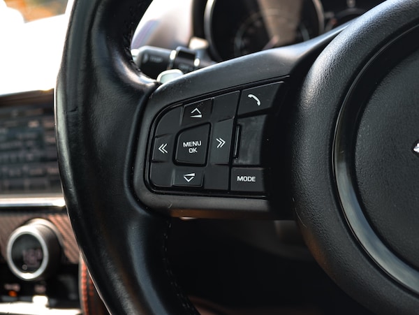 Used Jaguar F-Type 2015 for sale - 75467389: Photo 37