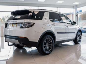 Used Land Rover Discovery Sport 2017 for sale - 75409887: Photo