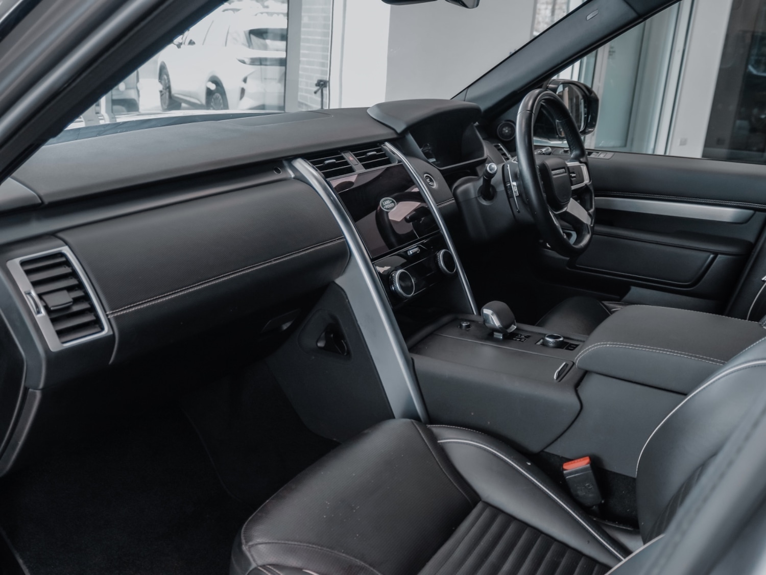 Used Land Rover Discovery 2021 for sale - 76452307: Photo 19