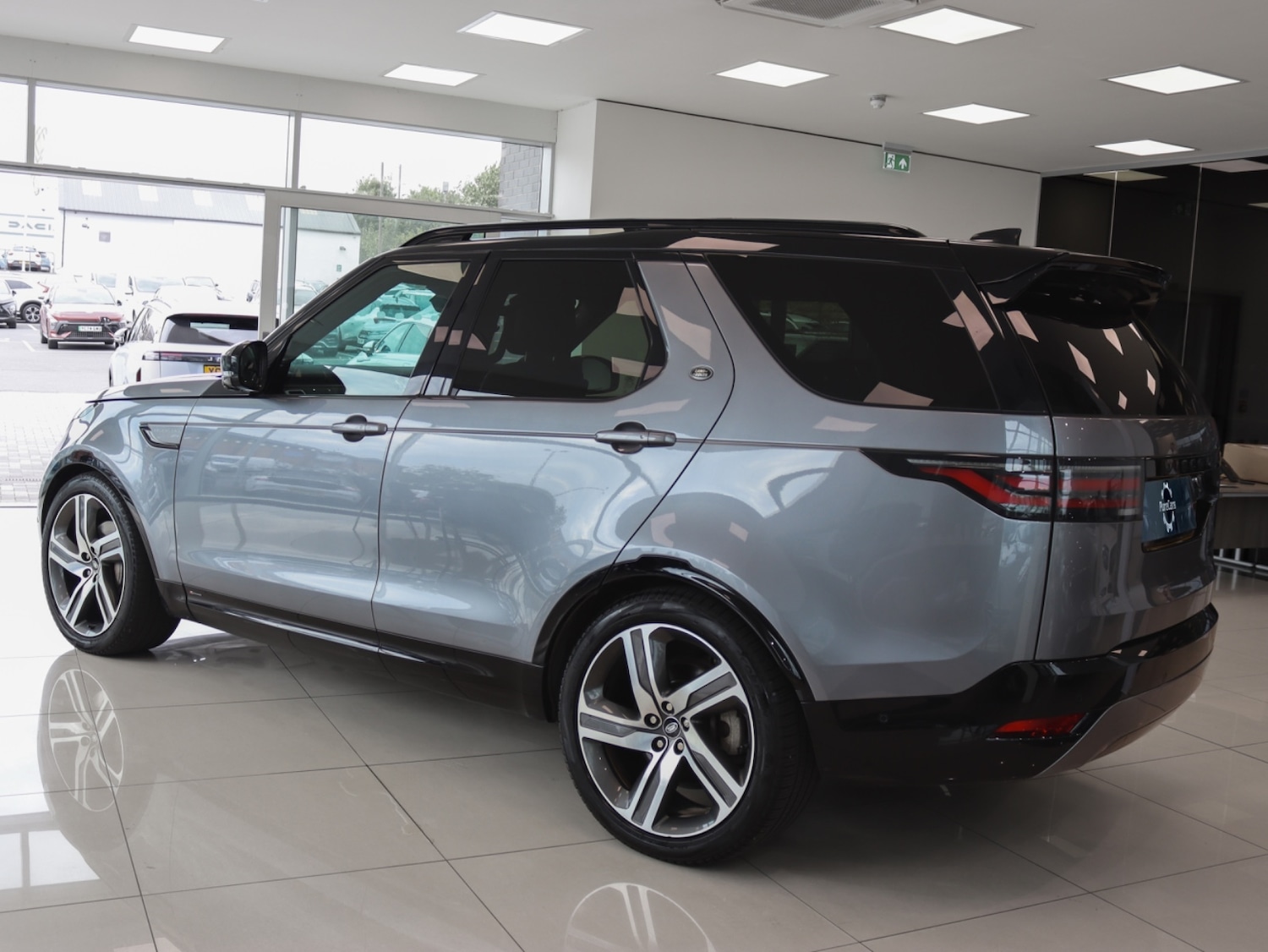 Used Land Rover Discovery 2021 for sale - 76452307: Photo 5